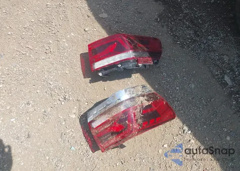 2021 Volkswagen Atlas 3.6L V6 Se W/Technology z USA, uszkodzony, nr VIN 1V2KR2CAXMC557225